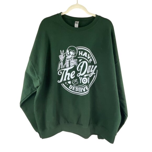 Gildan Heavy Blend Size 2XL Sweatshirt Green Skeleton Graphic Unisex  Oversized - Picture 2 of 7